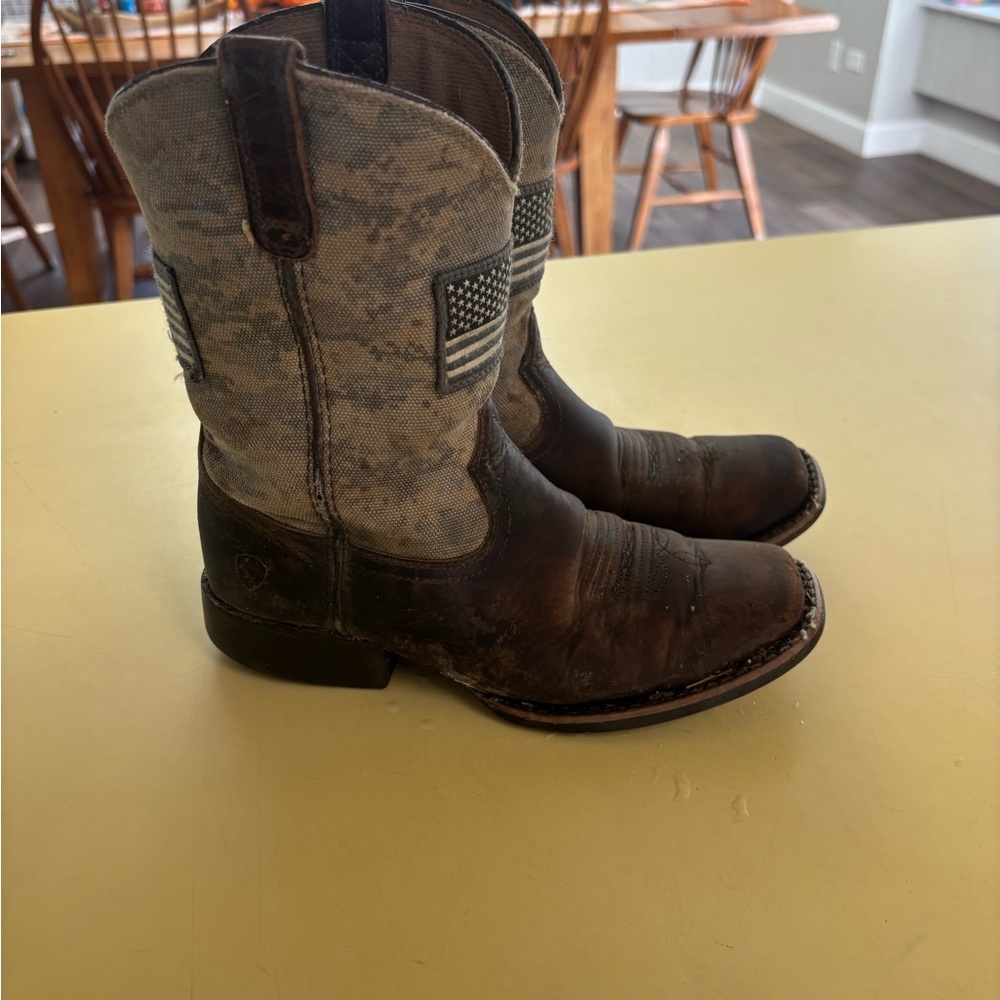 Boys Ariat Leather Boots